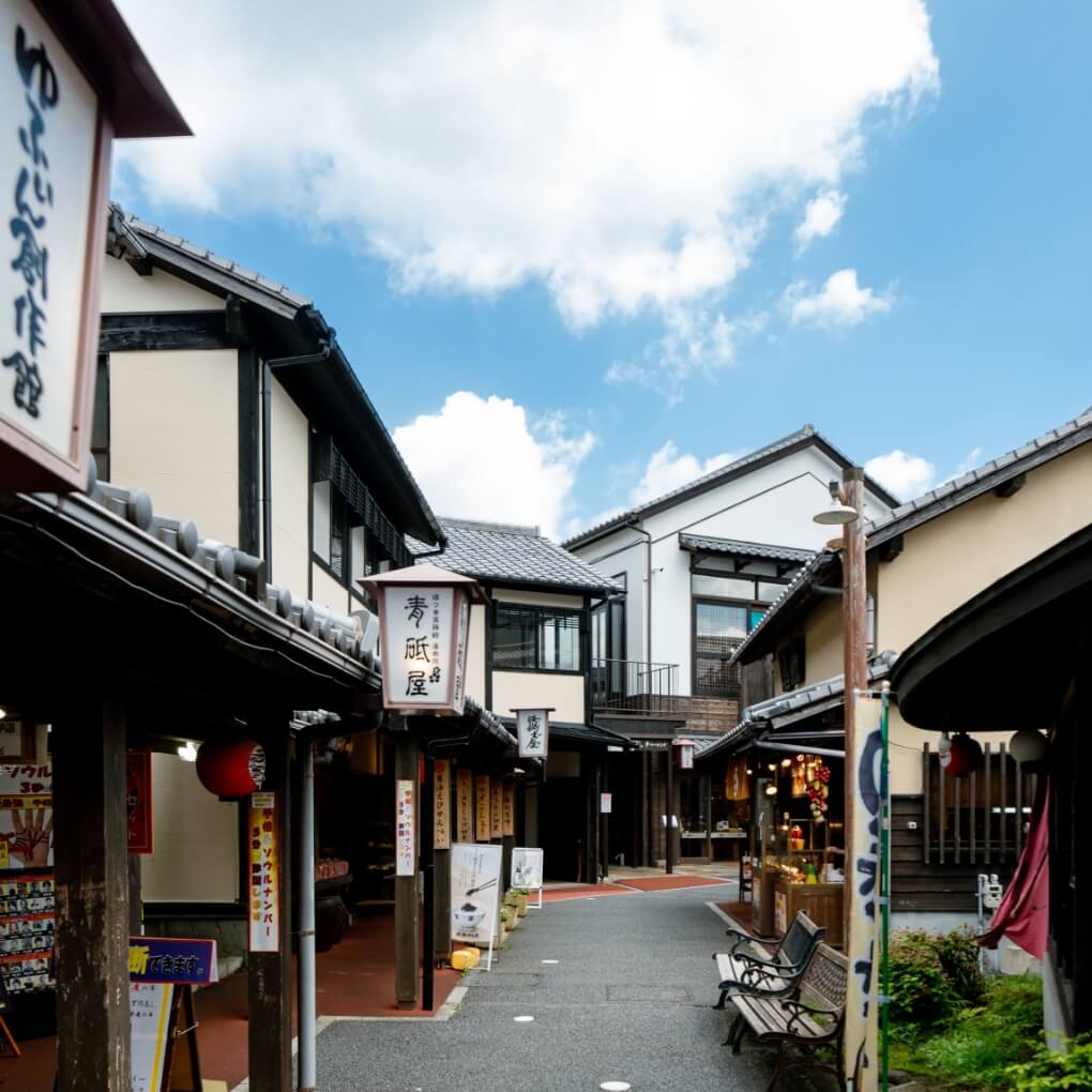 湯の坪横丁について01